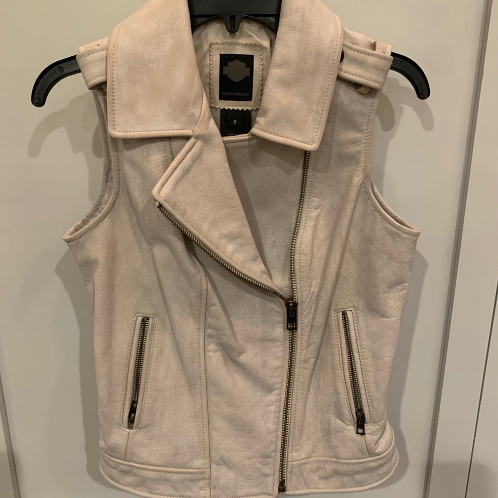 Harley Davidson leather vest - LIKE NEW!
